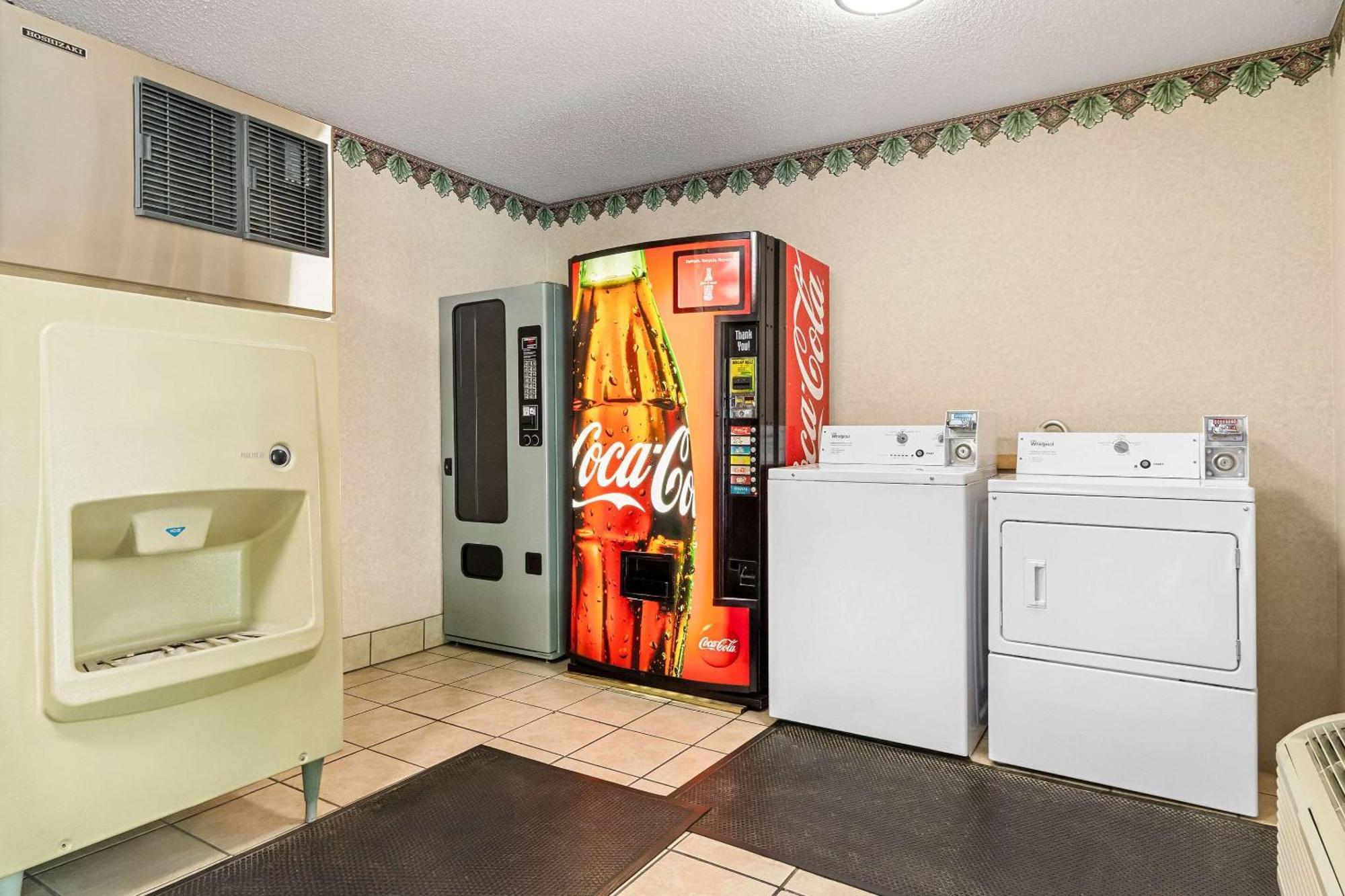 Econo Lodge Russellville Esterno foto