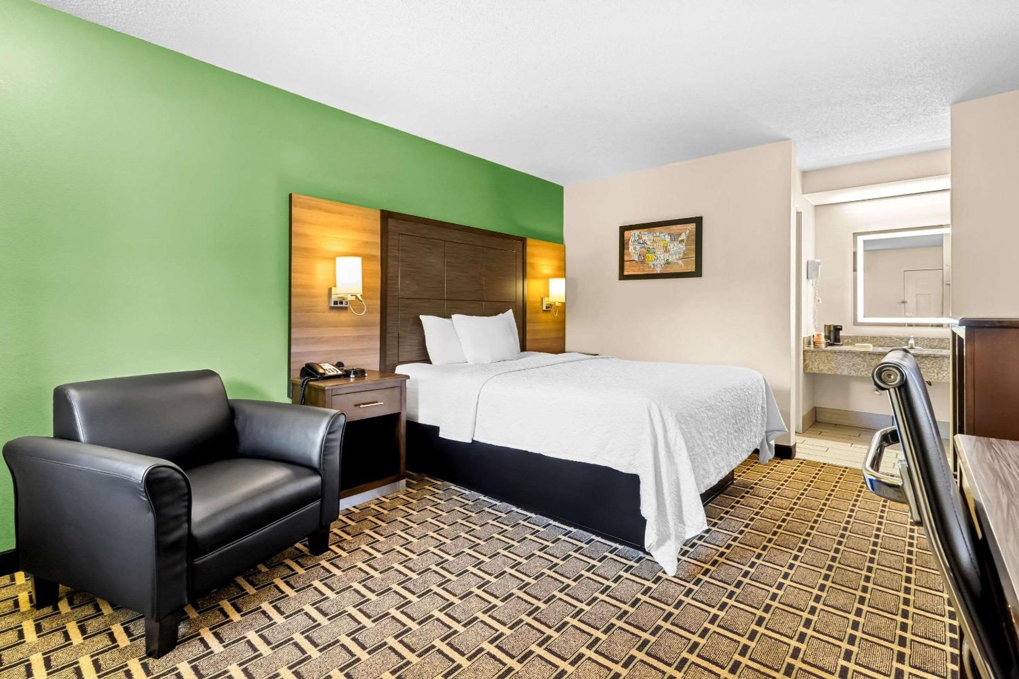 Econo Lodge Russellville Esterno foto