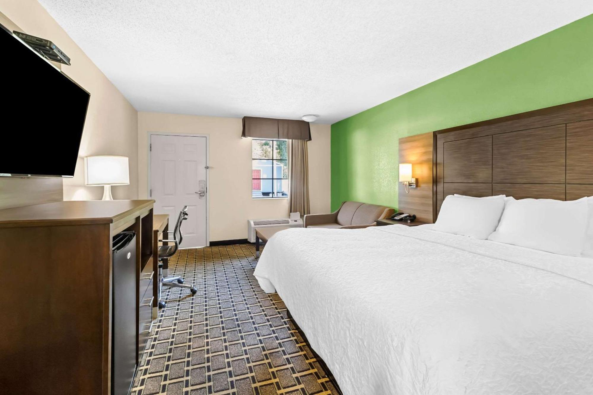 Econo Lodge Russellville Esterno foto