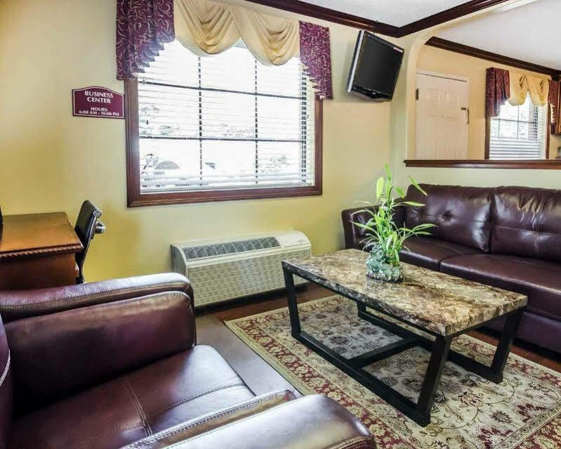 Econo Lodge Russellville Esterno foto