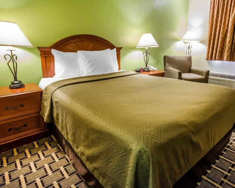 Econo Lodge Russellville Esterno foto