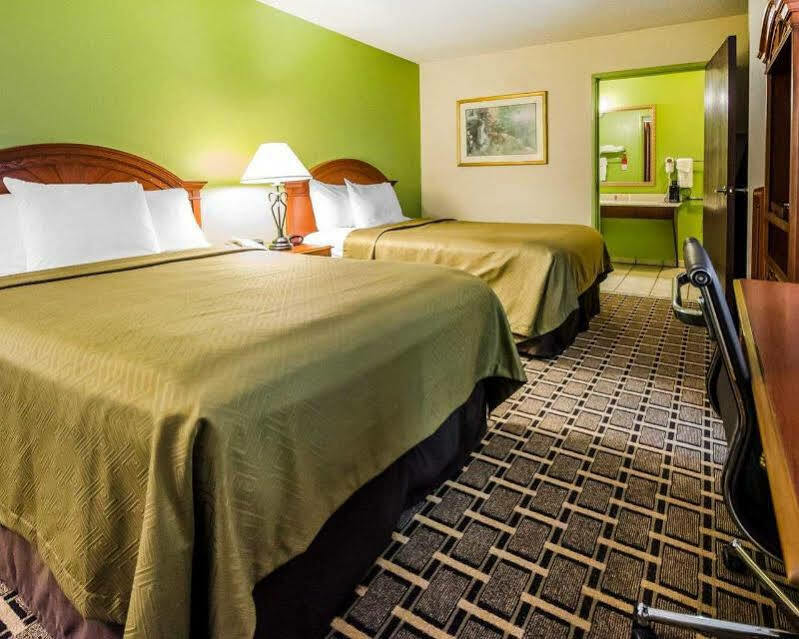Econo Lodge Russellville Esterno foto