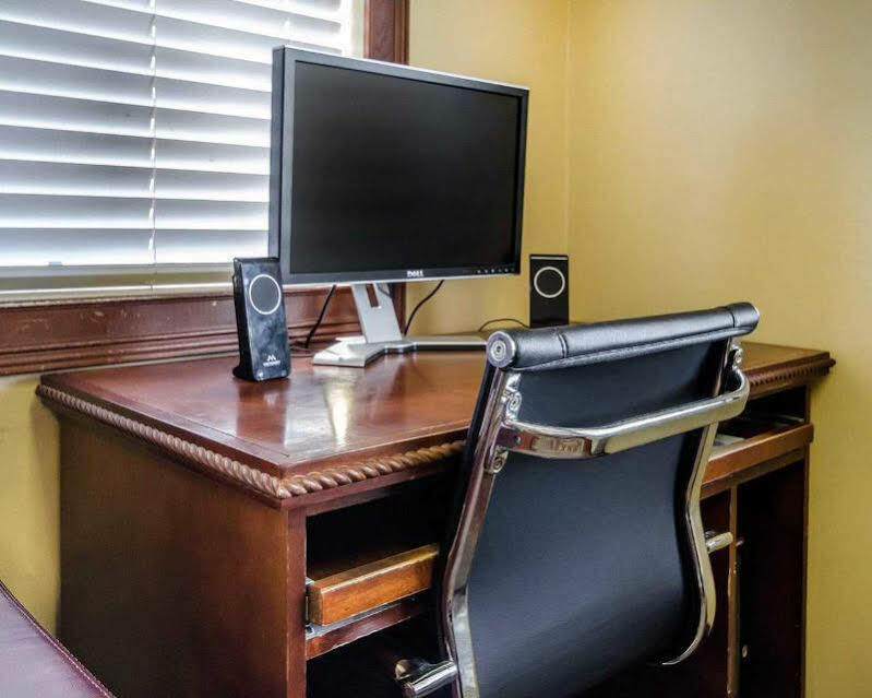 Econo Lodge Russellville Esterno foto